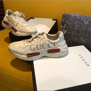 Rhyton Gucci logo leather sneaker